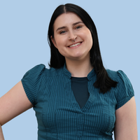 Headshot of Angelina