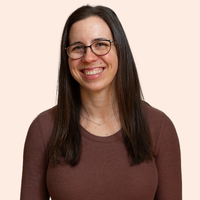 Headshot of Christine S